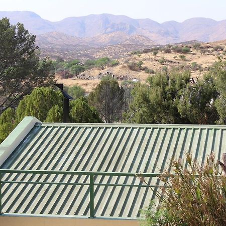 Onganga Hotel Pension Windhoek Esterno foto