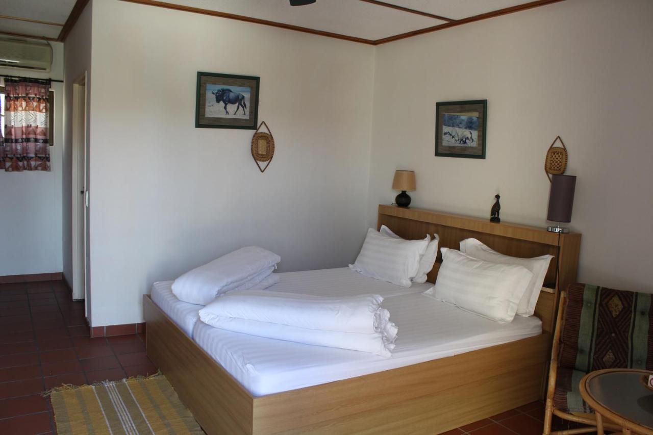 Onganga Hotel Pension Windhoek Esterno foto