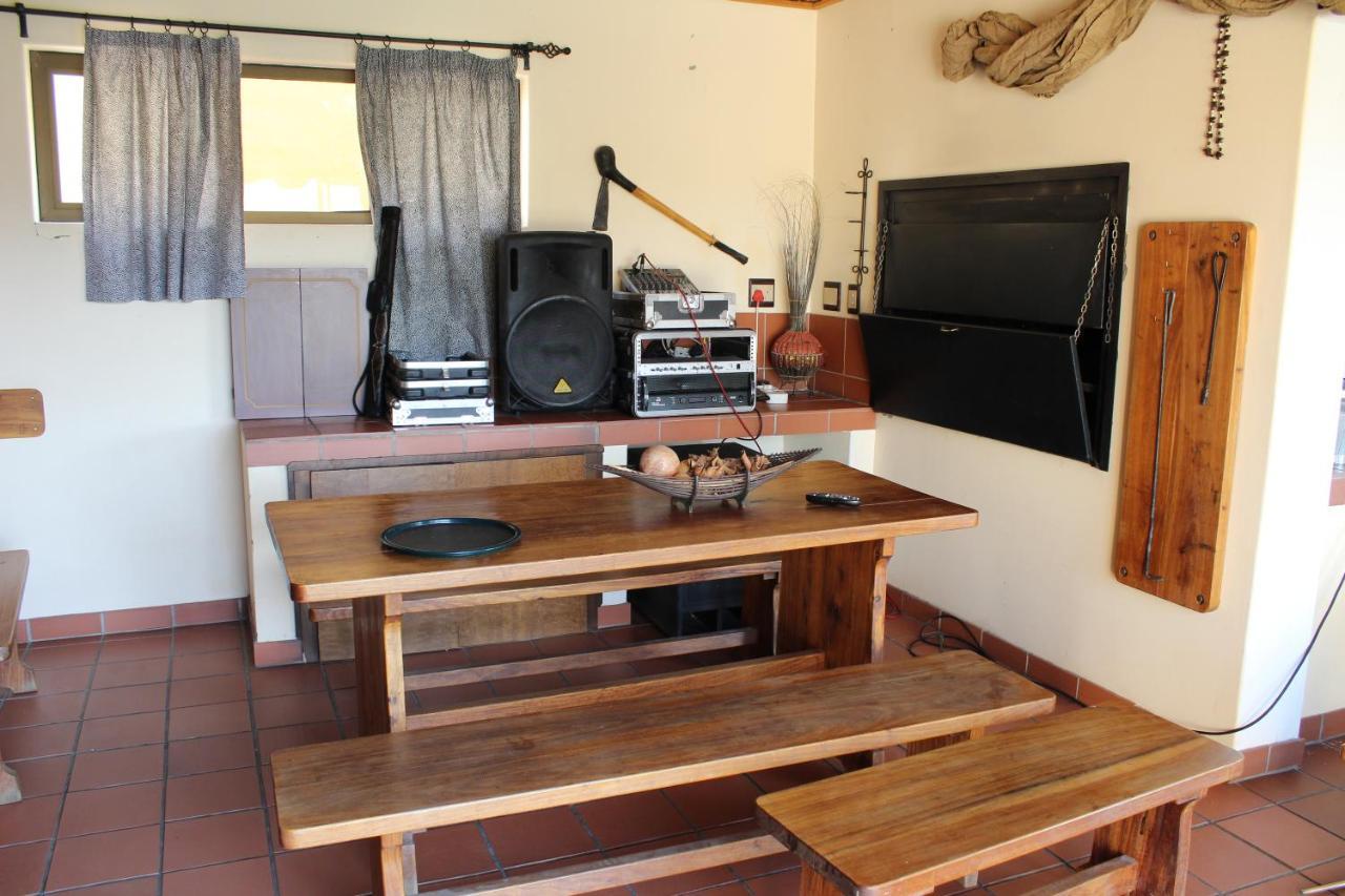 Onganga Hotel Pension Windhoek Esterno foto