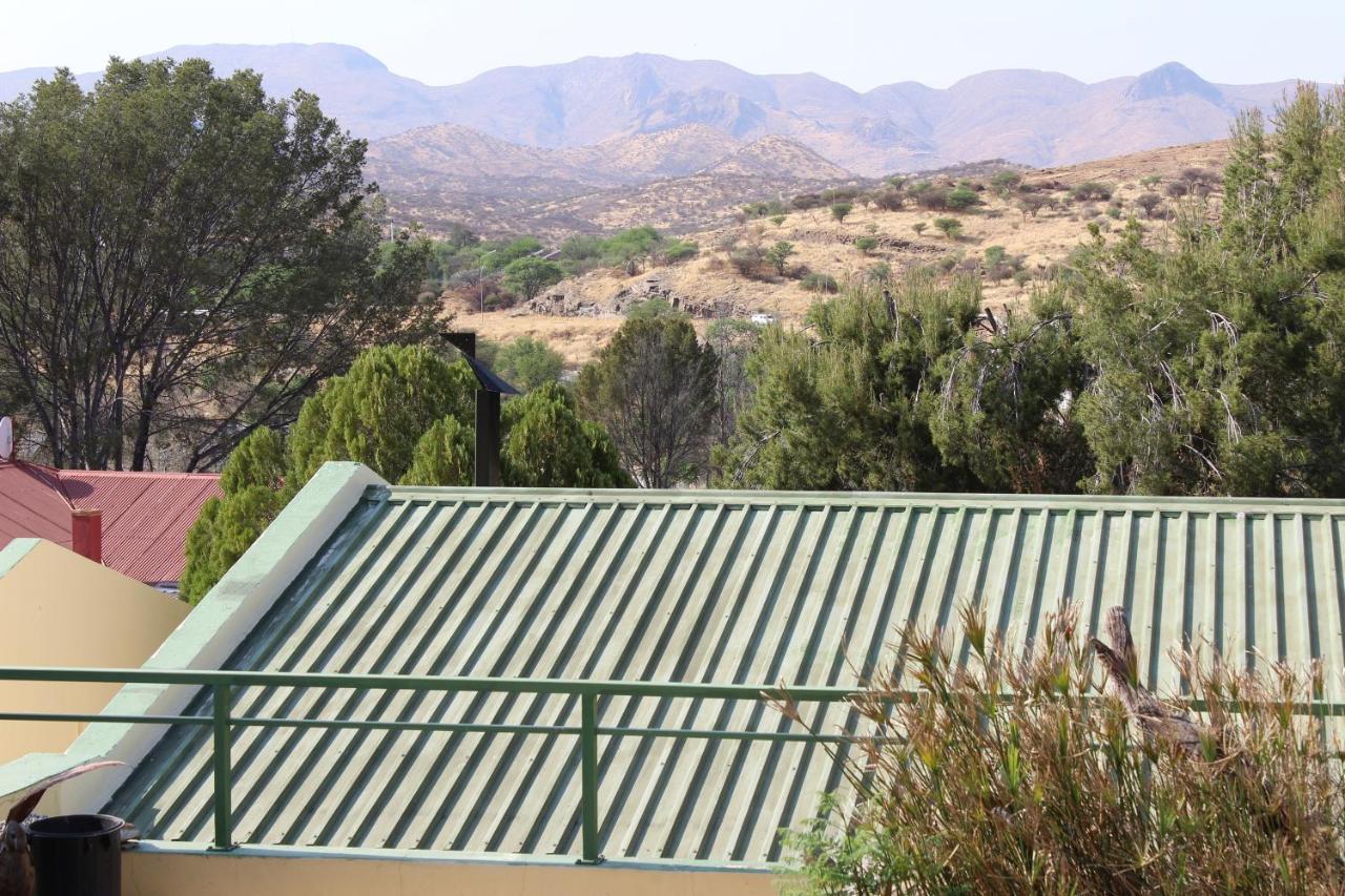 Onganga Hotel Pension Windhoek Esterno foto