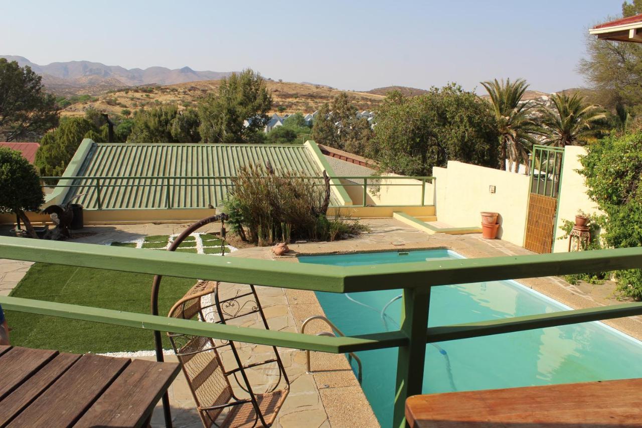 Onganga Hotel Pension Windhoek Esterno foto